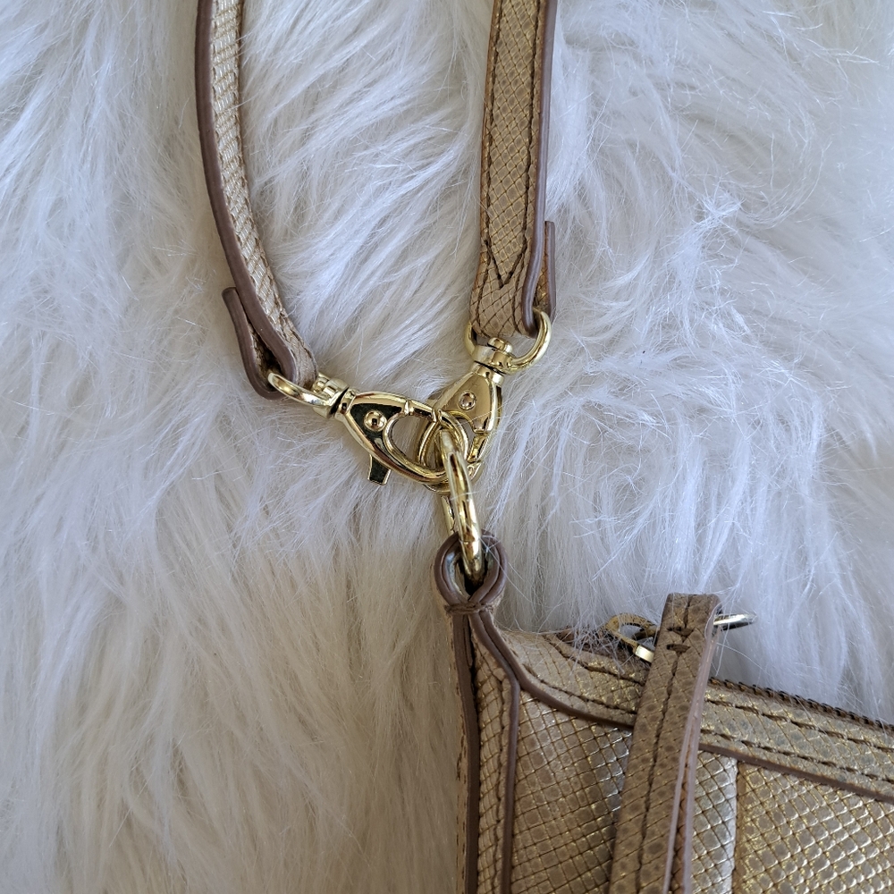 SALE. Sm new Fossil party bag - Picture 6 of 16